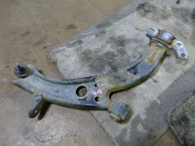 【中古】中古部品 ライフ JB1 右フロントロアアーム 【3310410000-001071087351720】