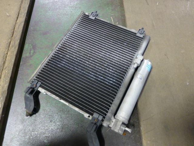 【中古】中古部品 eKワゴン H81W コンデンサー 【3310410000-001137738360600】