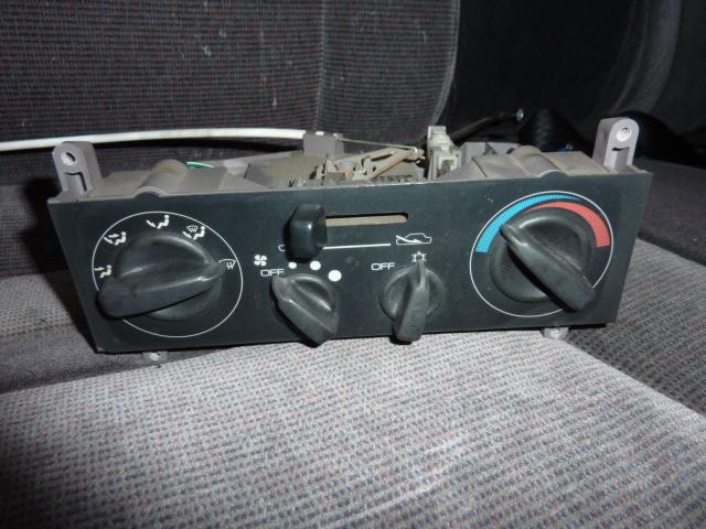 【中古】中古部品 パジェロミニ H56A A/Cスイッチパネル 【3310410000-000893864460900】