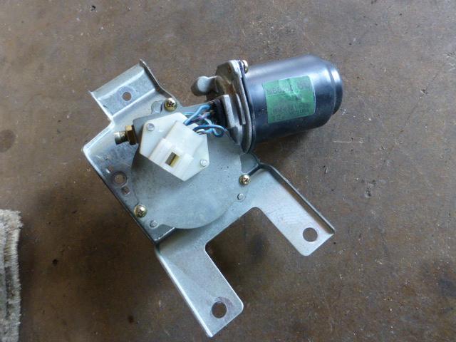 【中古】中古部品 ミニキャブ U43V フロントワイパーモーター 【3310410000-001031033361600】