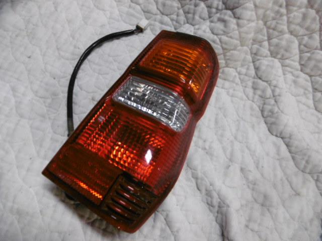 乐天商城 - 【中古】中古部品 パジェロミニ H58A 右テールランプ 【3310410000-001273736415500】