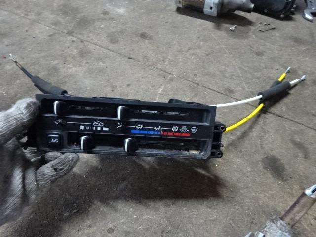 【中古】中古部品 ハイゼット S500P A/Cスイッチパネル 【3310410000-001626464060900】