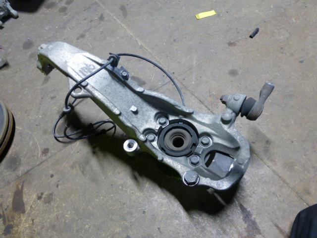 【中古】中古部品 フーガ PY50 右フロントナックルハブ 【3310410000-001142195244310】