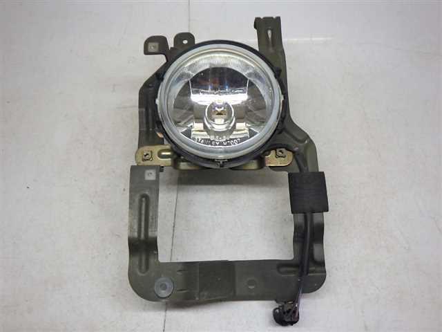 【中古】中古部品 トッポBJ H42A 左フォグランプ 【3330990500-220427001710950】