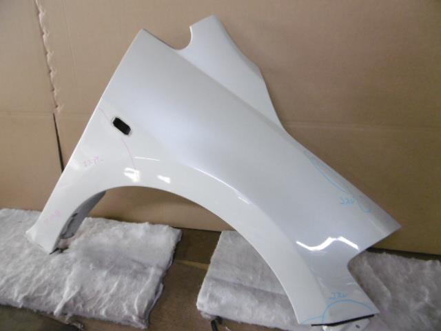 【中古】中古部品 ティーダ C11 右フロントフェンダー 【3310410000-001209784410600】