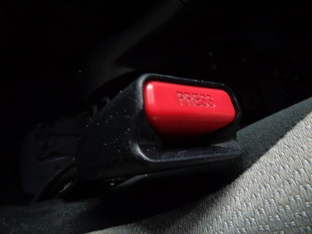 【中古】中古部品 ヴィッツ NSP130 シートベルト 【3340030100-001548114477150】