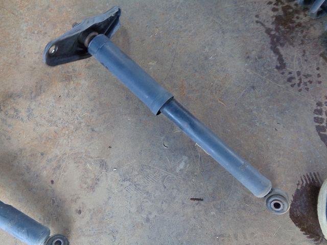 【中古】中古部品 アクティ HH5 左リアショックアブソーバー 【3340030100-001627518250800】