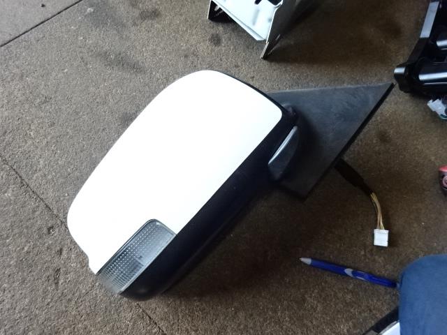 【中古】中古部品 セレナ FC26 右サイドミラー 【3310410000-001551305113500】