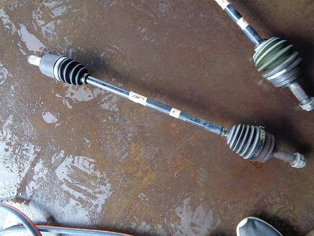 【中古】中古部品 ライフ JB1 左フロントドライブシャフト 【3340030100-001610324242200】