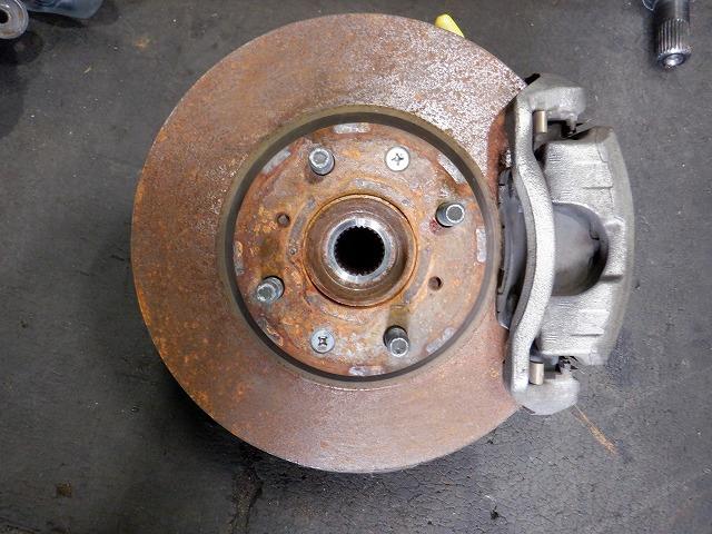 【中古】中古部品 フィット GP5 右フロントナックルハブ 【3340140100-000022069644310】