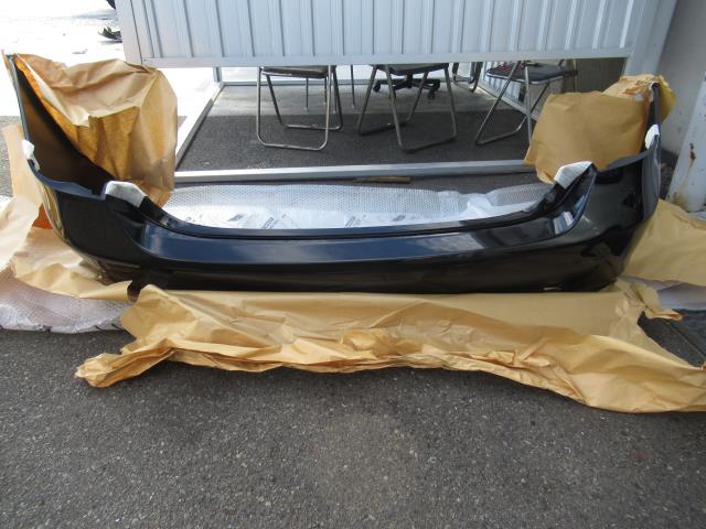 【中古】中古部品 レクサス LS UVF45 リアバンパーフェース 【3500220000-220820501915110】