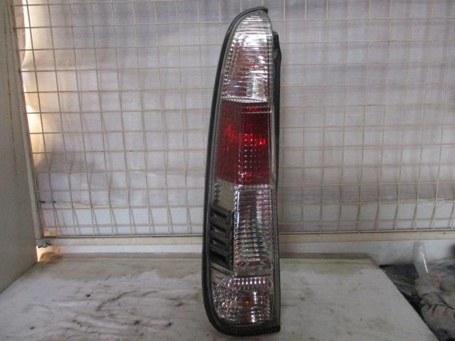 【中古】中古部品 テリオスキッド J131G 左テールランプ 【3540020100-000004080615600】