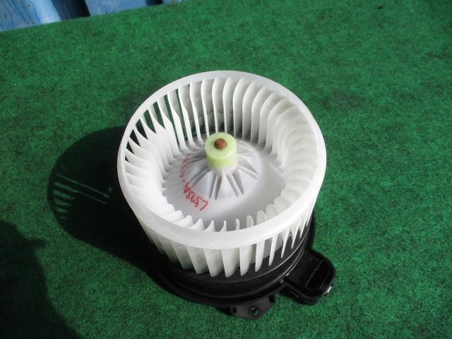 【中古】中古部品 ピクシススペース L575A ヒーターブロアモーター 【3540020100-0...