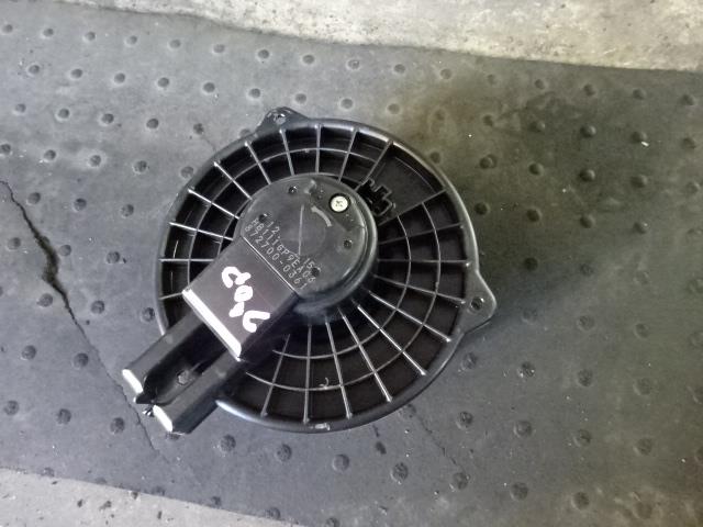 【中古】中古部品 ベリーサ DC5W ヒーターブロアモーター 【3310410000-001486020767900】