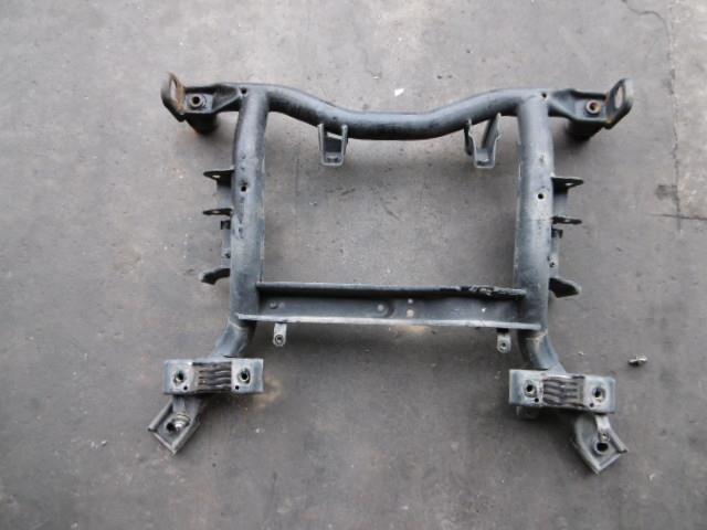 メーカー 三菱 車名 ミニキャブ 型式類別 グレード 09310-0160 認定型式 GD-U61V 車両タイプ 年式 H13/2 シフト 駆動 通称型式 エンジン型式 3G83-E ミッション型式 アクスル型式 6857 車体色 白 車体色No W09 トリム色No 93D 走行距離(Km) 82,000 メーカー純正品番 MR353630 部品メーカー品番 保証 1ヶ月/1000km 付加情報 底サビ止塗装★走行Km【82,045】; 商品情報 ※純正番号およびモデル番号は参考としてください。※リビルト部品を購入される際のお願い【再生部品】と表示されているものをリビルト部品と呼んでいます。リビルト部品の場合には、交換時に取り外した部品をご返却していただく場合があります。詳しくはこちら※大物商品(ドア・ボンネット・バンパー等)は個人宅への配送ができない場合がございます。その場合、最寄りの配送業者支店止め等の対応となりますので、あらかじめご了承ください。 ページ上部へ【中古】中古部品 ミニキャブ U61V フロントメンバー 【3310410000-001396031751710】