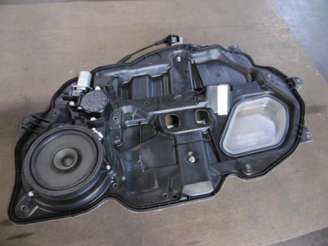 【中古】中古部品 デミオ DE3FS 右フロントドアレギュレータ・モーター 【3310410000-001254073213120】