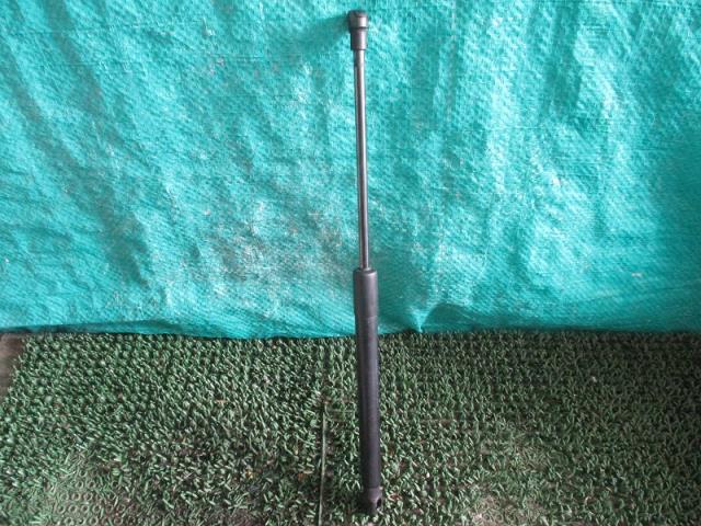 【中古】中古部品 VW ゴルフトゥーラン 1TBLG フードダンパー 【3500080000-220520000510510】