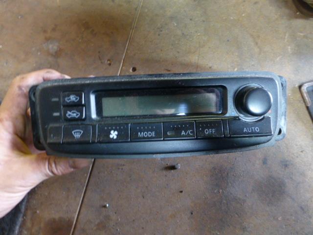 【中古】中古部品 セレナ PC24 A/Cスイッチパネル 【3310410000-001097613260900】