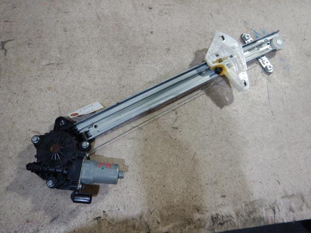 【中古】中古部品 N−ONE JG1 右フロントドアレギュレータ・モーター 【3330810100-220909000113120】