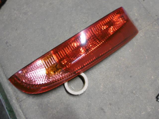 【中古】中古部品 プレサージュ TU31 右テールランプ 【3310410000-001299021715500】