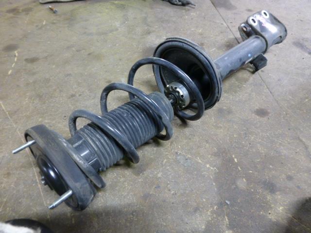 【中古】中古部品 インプレッサ GG2 右リアストラット 【3310410000-001149696250310】