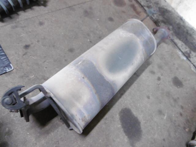 【中古】中古部品 バネット SK82VN リアマフラー 【3310410000-001288808722500】