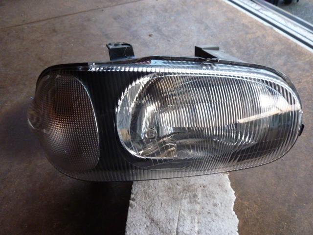 【中古】中古部品 キャロル HB12S 右ヘッドランプ 【3310410000-000948356610800】