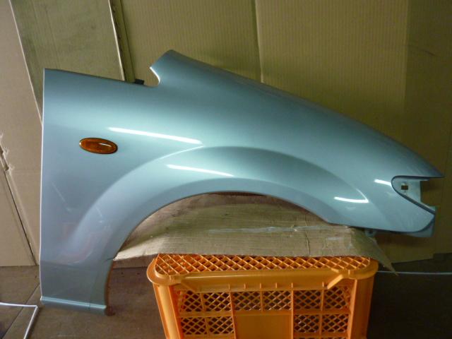 【中古】中古部品 プレマシー CP8W 右フロントフェンダー 【3310410000-000955229410600】