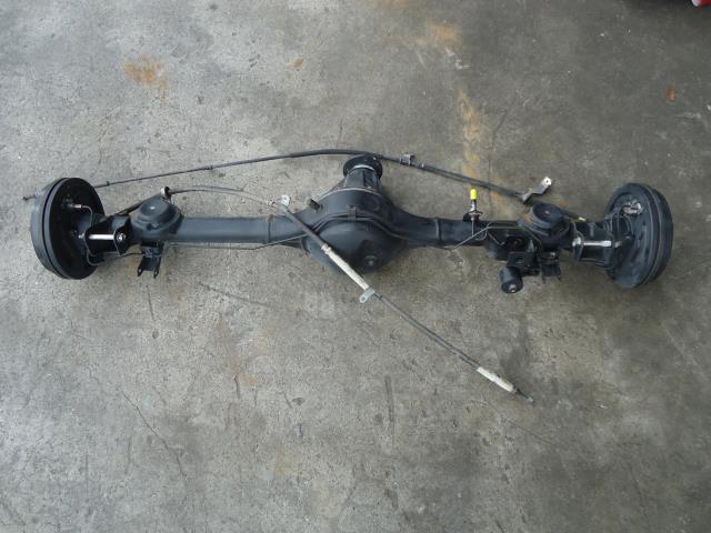 【中古】中古部品 エブリィ DA64V リアアクスルホーシング 【3330660100-001617257541200】