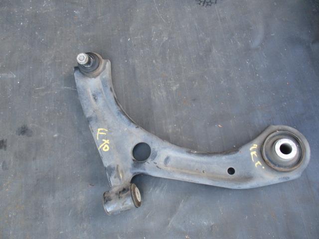 【中古】中古部品 ソリオ MA46S 右フロントロアアーム 【3310190100-000223021351720】
