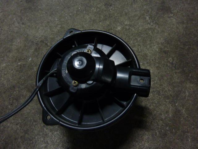 【中古】中古部品 カローラスパシオ AE111N ヒーターブロアモーター 【3310410000-000877334067900】