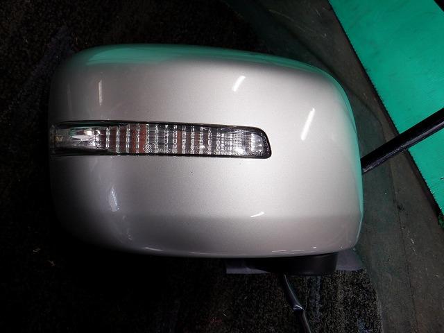 【中古】中古部品 デリカD2 MB36S 右サイドミラー 【3340140100-000022215613500】