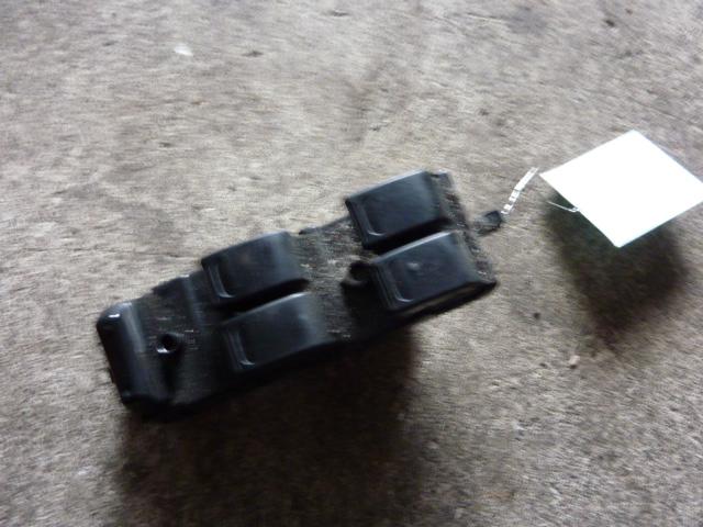 【中古】中古部品 アルト HA12S パワーウインドウスイッチ 【3310410000-000811308661900】