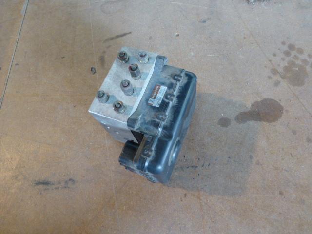 【中古】中古部品 ワゴンR MC22S ABSアクチュエーター 【3310410000-000971664542500】