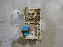 【中古】中古部品 アイシス ZNM10G ヒューズボックス 【3330810100-220930000567800】