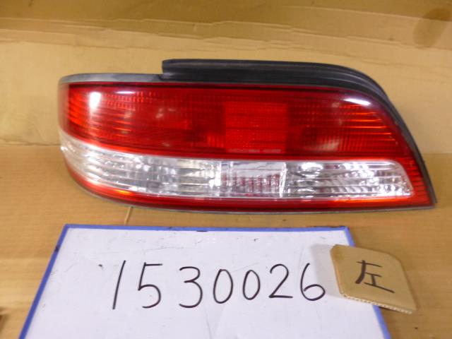 【中古】中古部品 プレセア PR11 左テールランプ 【3310140100-001230556215600】