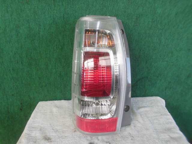【中古】中古部品 タントエグゼ L455S 左テールランプ 【3310420000-000002088215600】