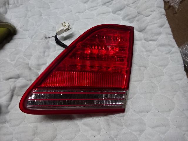 【中古】中古部品 クラウン GRS180 リアフィニッシャーパネル 【3310410000-001656362715200】