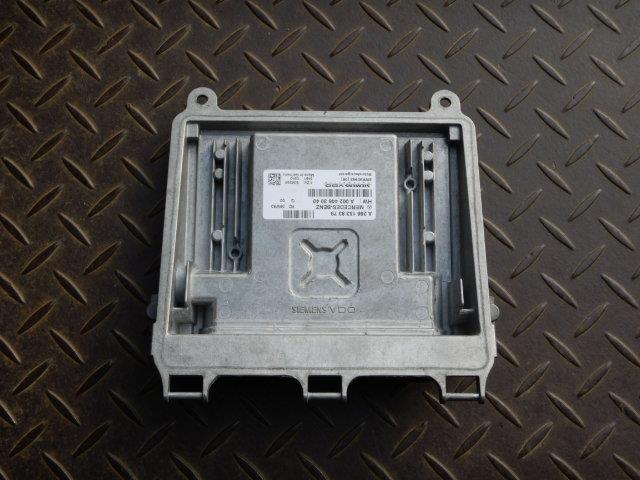 メーカー メルセデスベンツ 車名 ベンツ Aクラス 型式類別 12814-0102 グレード 1700 A170 認定型式 DBA-169032 車両タイプ 年式 H19/3 シフト 駆動 通称型式 エンジン型式 266 ミッション型式 アクスル型式 車体色 シルバー 車体色No 761 トリム色No 走行距離(Km) 115,000 メーカー純正品番 A 266 153 83 79 部品メーカー品番 A 002 446 30 40 保証 1ヶ月/1000km 付加情報 テストOK 商品情報 ※純正番号およびモデル番号は参考としてください。※リビルト部品を購入される際のお願い【再生部品】と表示されているものをリビルト部品と呼んでいます。リビルト部品の場合には、交換時に取り外した部品をご返却していただく場合があります。詳しくはこちら※大物商品(ドア・ボンネット・バンパー等)は個人宅への配送ができない場合がございます。その場合、最寄りの配送業者支店止め等の対応となりますので、あらかじめご了承ください。 ページ上部へ【中古】中古部品 ベンツ Aクラス 169032 エンジンコンピューター 【3330920100-001580399363100】