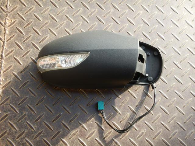 Rakuten - 【中古】中古部品 ベンツ Aクラス 169032 右サイドミラー 【3330920100-001580397213500】