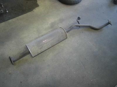 【中古】中古部品 キューブ BGZ11 エキゾーストセンターマフラー 【3340180100-220411000122300】