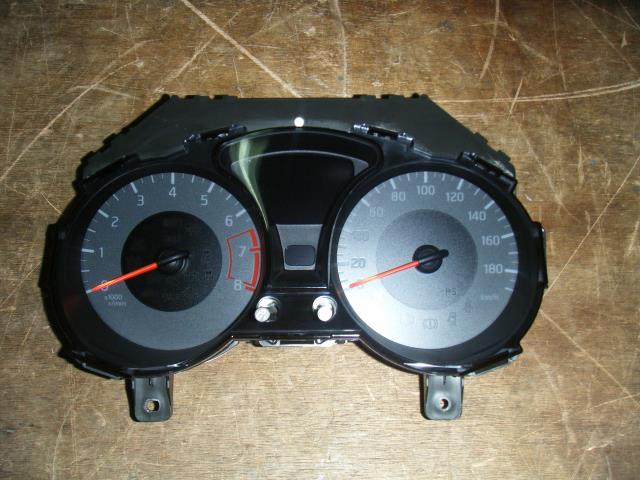 【中古】中古部品 ジューク YF15 スピードメーター 【3310050100-220806000161400】