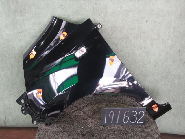 【中古】中古部品 ライフ JC1 左フロントフェンダー 【3310120100-001582100410700】
