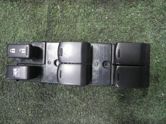 【中古】中古部品 ノート E12 パワーウインドウスイッチ 【3310300100-001650109361900】