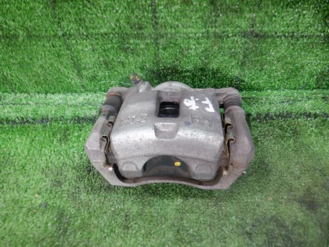【中古】中古部品 N−BOX JF4 右フロントキャリパー 【3330420100-221001000144330】