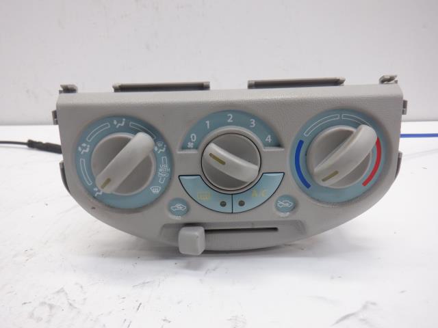 【中古】中古部品 キャロル HB35S A/Cスイッチパネル 【3310250100-000223022560900】