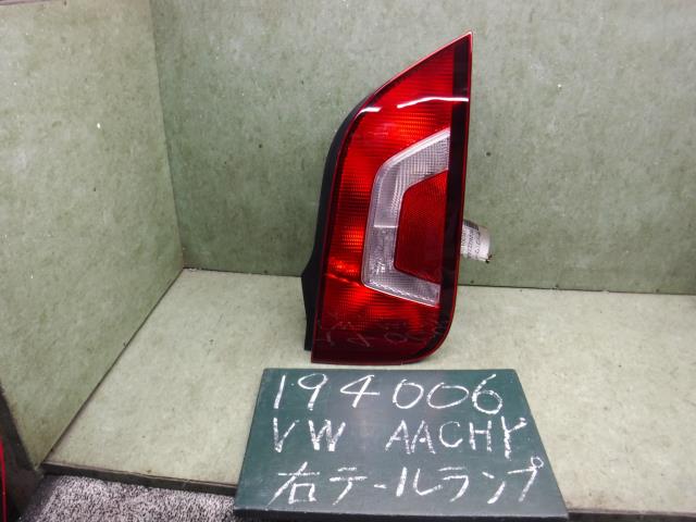 【中古】中古部品 VW アップ！ AACHY 右テールランプ 【3310120100-001651239115500】