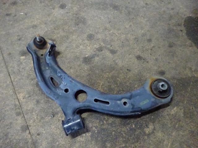 【中古】中古部品 N−VAN JJ1 右フロントロアアーム 【3310410000-000193062951720】