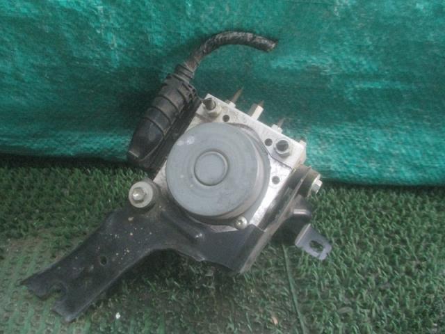 【中古】中古部品 ソリオ MA36S ABSアクチュエーター 【3500080000-220624000442500】