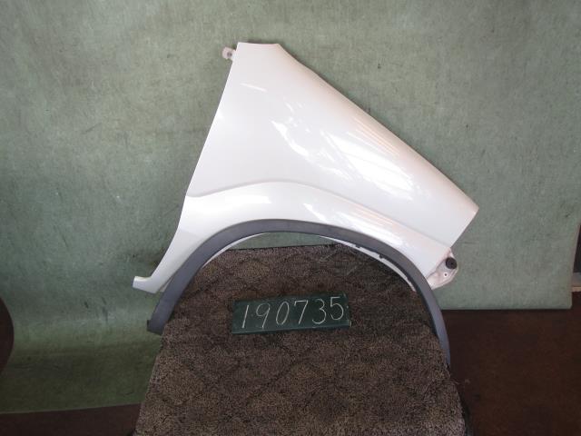 【中古】中古部品 ラピュタ HP22S 右フロントフェンダー 【3310120100-001568476410600】